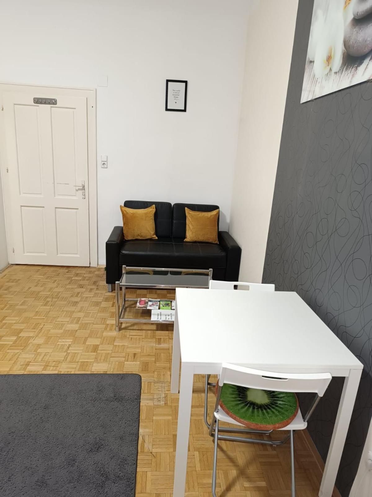 Wohnung In Der Naehe Wiener Stadthalle Und Zentrum 9 Экстерьер фото